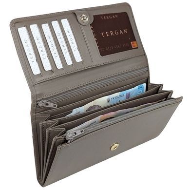 Women's wallet by Tergan (T&uuml;rkiye) made of genuine leather.